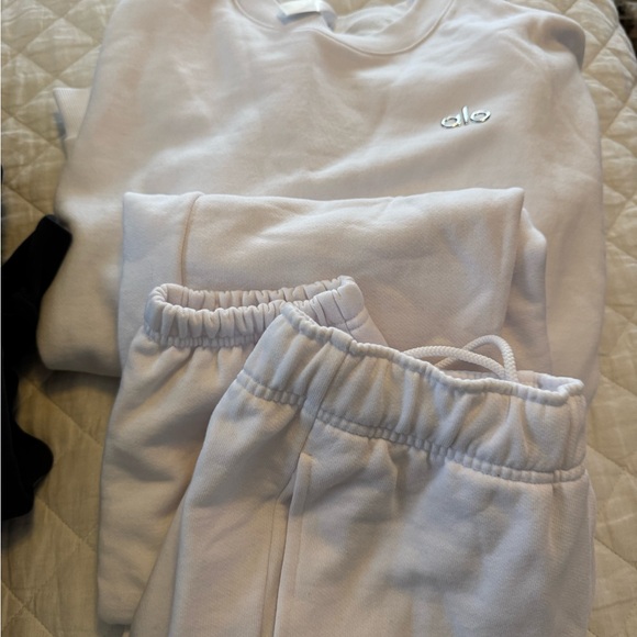 ALO Yoga  Black and Gray Sweatpants and sweatshirts - Picture 2 of 3